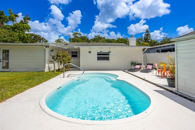 5314 13TH AVENUE S, Gulfport, FL 33707