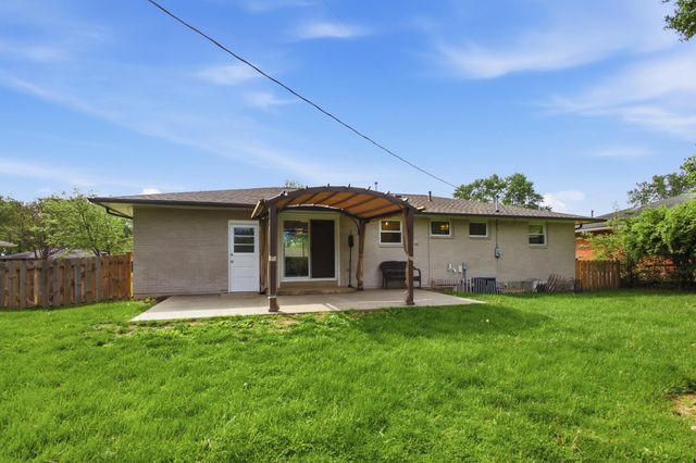 1015 Romanus Drive 1015 Romanus Drive, Vandalia, OH 45377