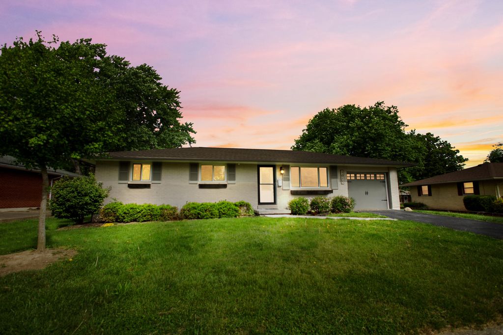 1015 Romanus Drive 1015 Romanus Drive, Vandalia, OH 45377