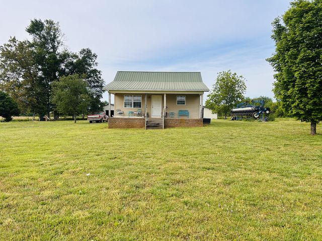 235 Breezy Knoll Ln, Morrison, TN 37357