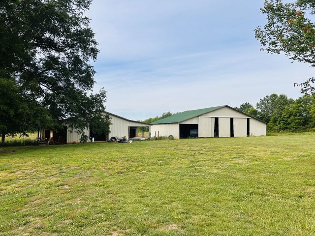 235 Breezy Knoll Ln, Morrison, TN 37357
