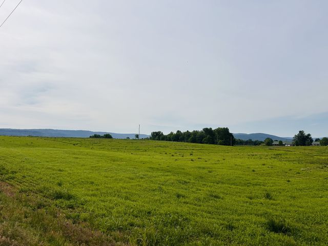235 Breezy Knoll Ln, Morrison, TN 37357