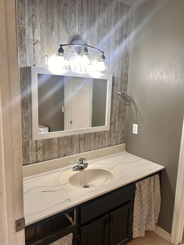 235 Breezy Knoll Ln, Morrison, TN 37357