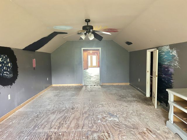 235 Breezy Knoll Ln, Morrison, TN 37357