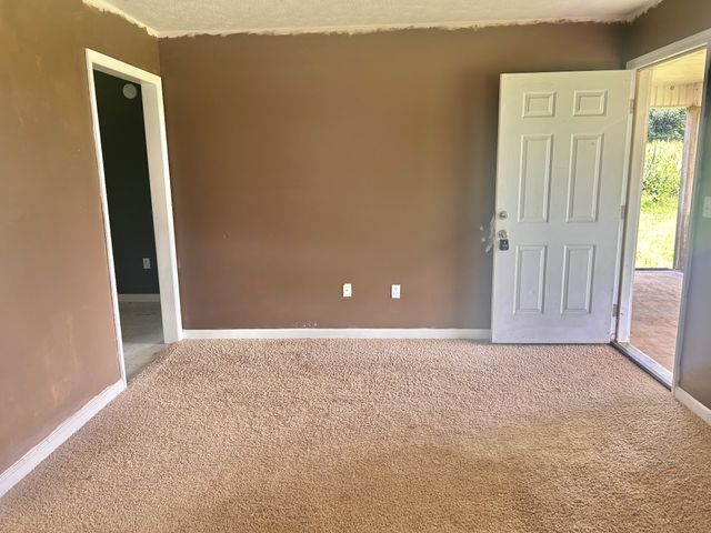 235 Breezy Knoll Ln, Morrison, TN 37357