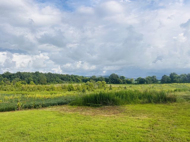 235 Breezy Knoll Ln, Morrison, TN 37357