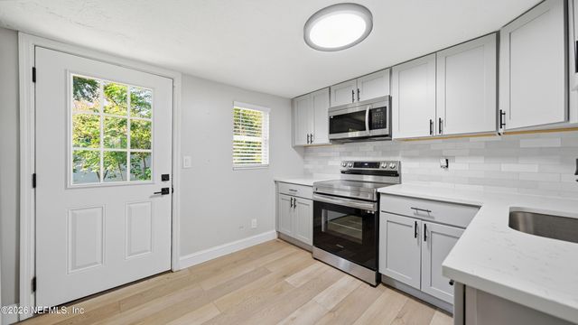 2356 3RD Avenue, Jacksonville, FL 32208