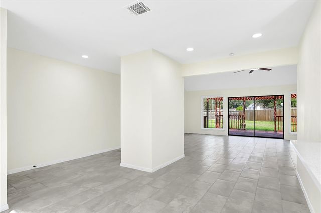 8726 Wildforest Drive, Houston, TX 77088