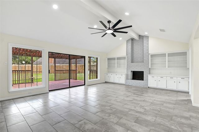 8726 Wildforest Drive, Houston, TX 77088