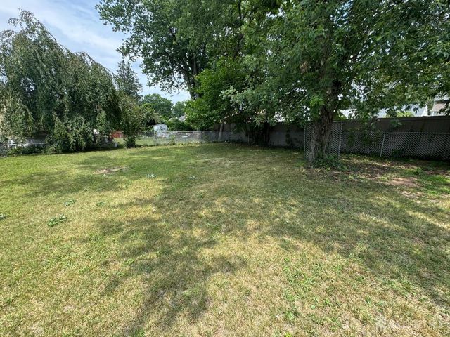 65 Lehigh Avenue, Piscataway, NJ 08854