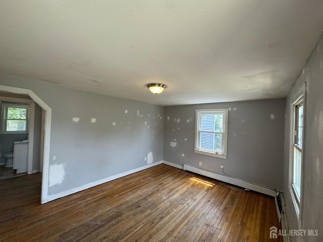 65 Lehigh Avenue, Piscataway, NJ 08854