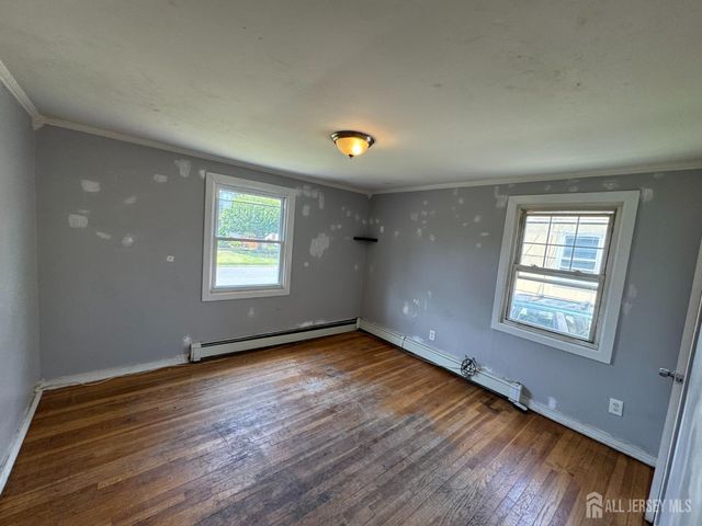 65 Lehigh Avenue, Piscataway, NJ 08854