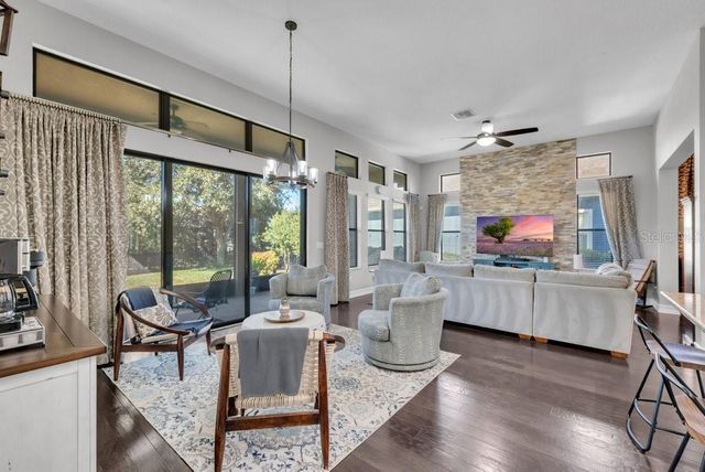 5203 SPARROWGLEN PLACE, Lithia, FL 33547