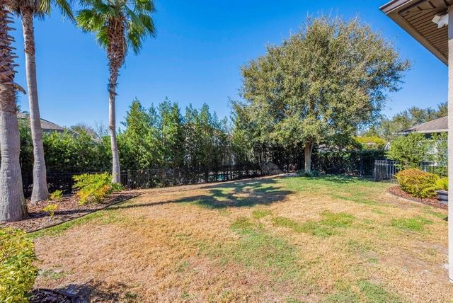 5203 SPARROWGLEN PLACE, Lithia, FL 33547