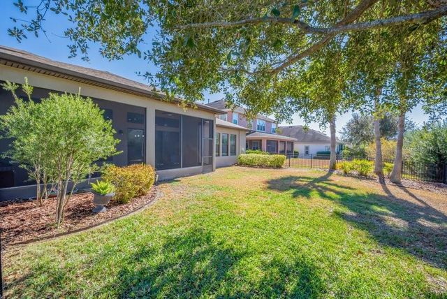 5203 SPARROWGLEN PLACE, Lithia, FL 33547