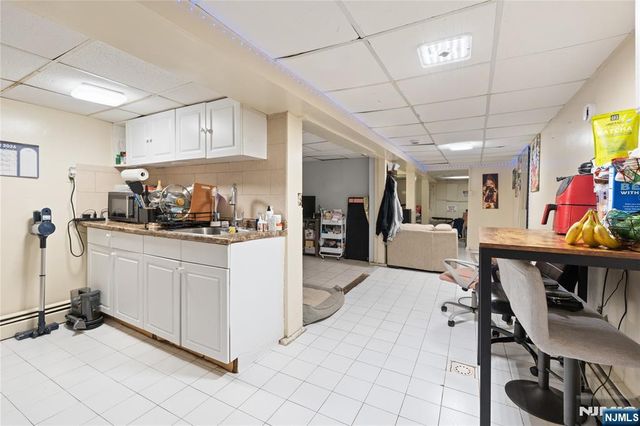 517 Monastery Place, Union City, NJ 07087