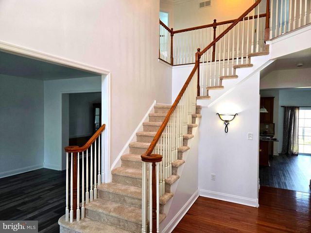 100 LILAC LN, Gilbertsville, PA 19525