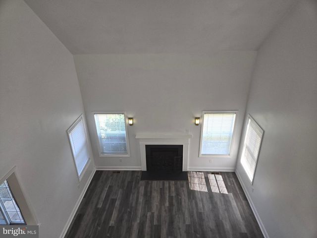 100 LILAC LN, Gilbertsville, PA 19525