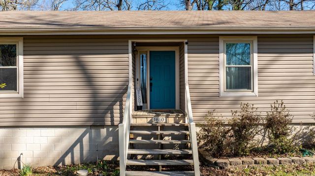 1810 Snow Lane, Alexander, AR 72002
