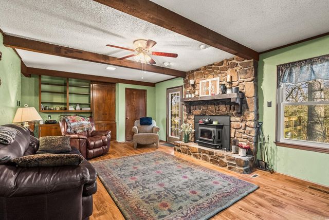 1810 Snow Lane, Alexander, AR 72002