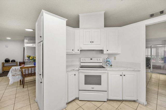 3809 Meadowlark Circle, Port St. Lucie, FL 34952