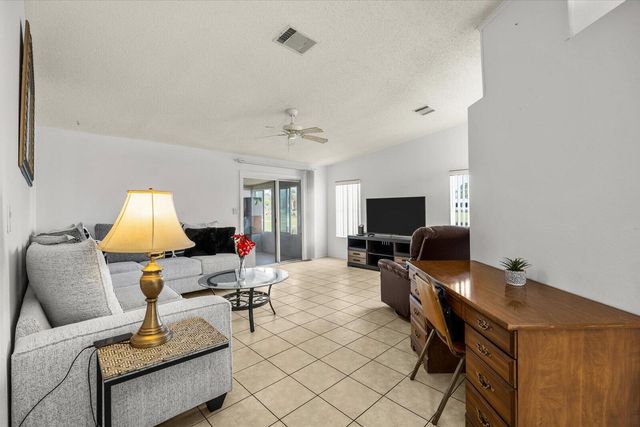 3809 Meadowlark Circle, Port St. Lucie, FL 34952