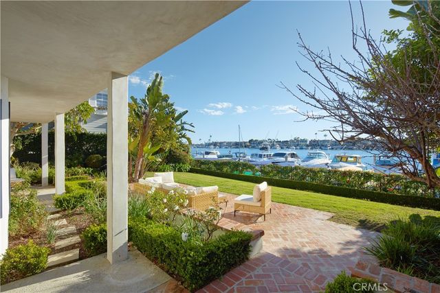 2572 Bayshore, Newport Beach, CA 92663