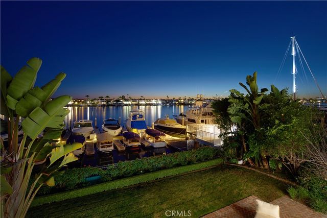 2572 Bayshore, Newport Beach, CA 92663