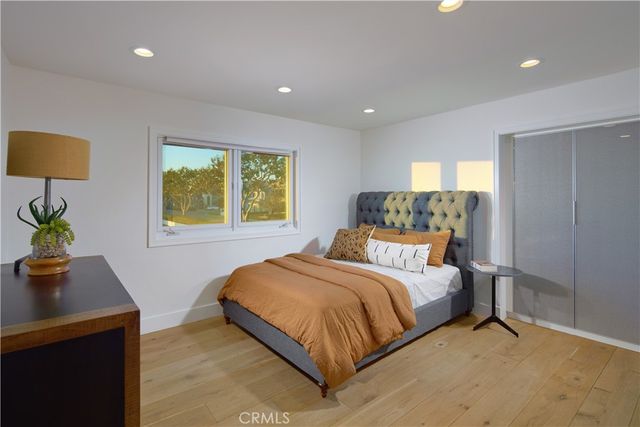 2572 Bayshore, Newport Beach, CA 92663