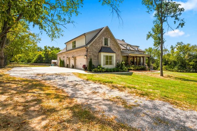 110 Akers Trl, Gallatin, TN 37066