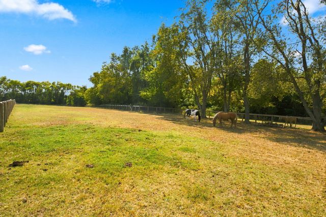 110 Akers Trl, Gallatin, TN 37066