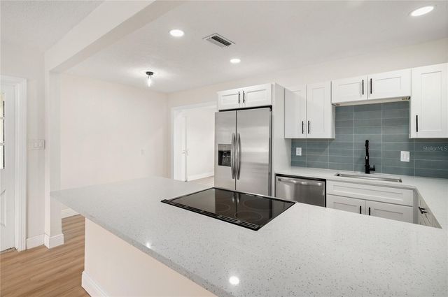 3733 SURREY DRIVE, Orlando, FL 32812
