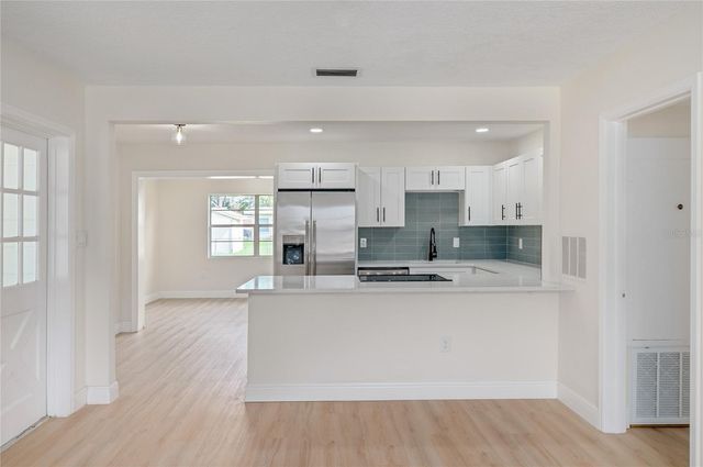 3733 SURREY DRIVE, Orlando, FL 32812