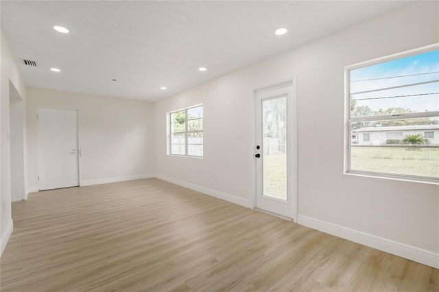 3733 SURREY DRIVE, Orlando, FL 32812