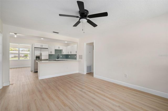 3733 SURREY DRIVE, Orlando, FL 32812