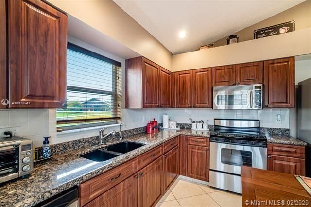 14181 E Castlerock Way E, Delray Beach, FL 33446