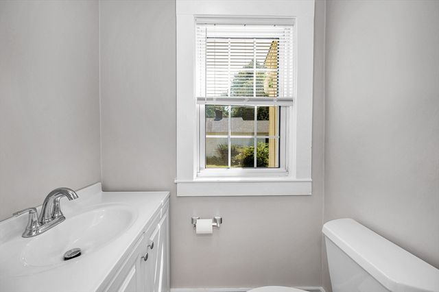 15 Junior Avenue, Methuen, MA 01844