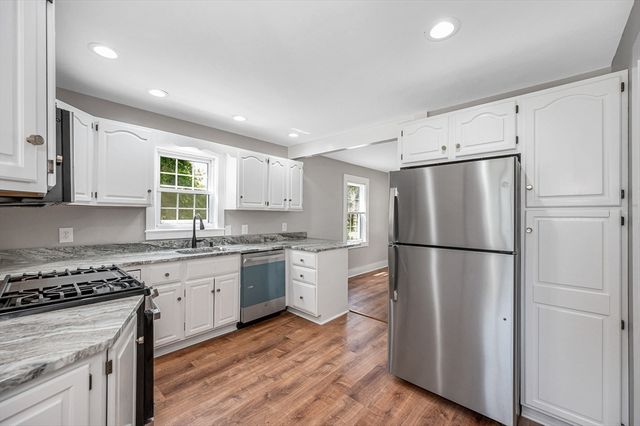 15 Junior Avenue, Methuen, MA 01844