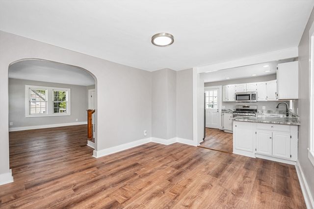 15 Junior Avenue, Methuen, MA 01844