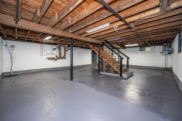 15 Junior Avenue, Methuen, MA 01844