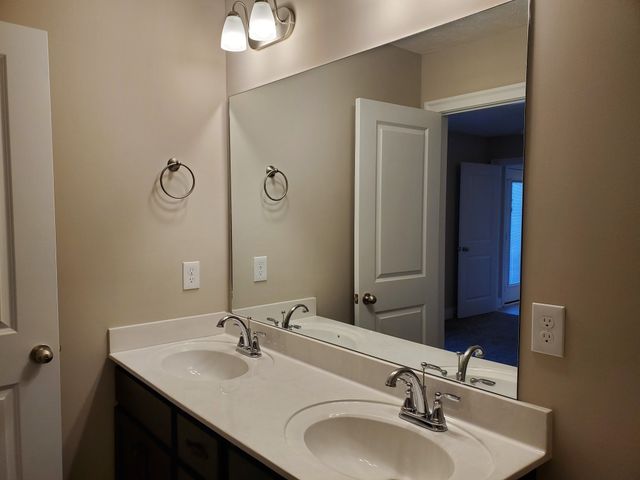 3009 Upstream Road, Christiana, TN 37037