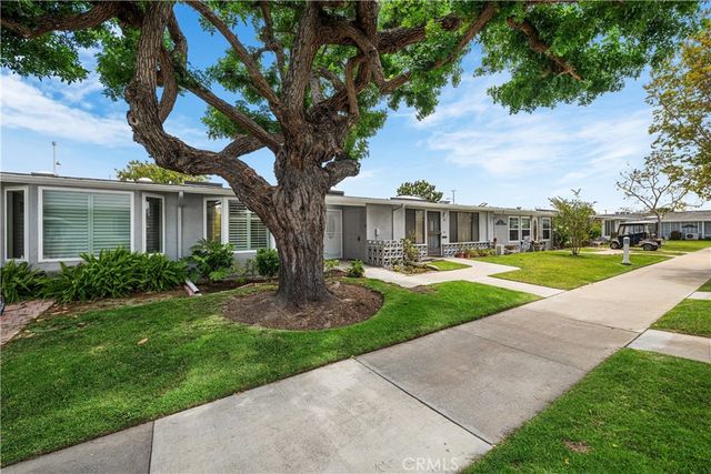 13701 Alderwood Lane W 29E, Seal Beach, CA 90740