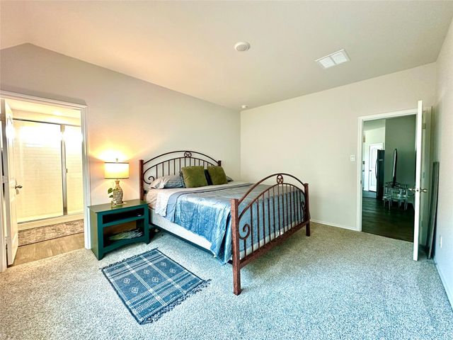 331 N Richland DR, Lockhart, TX 78644