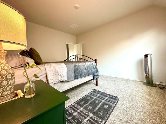 331 N Richland DR, Lockhart, TX 78644