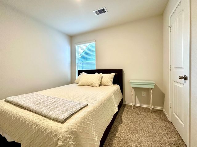 331 N Richland DR, Lockhart, TX 78644