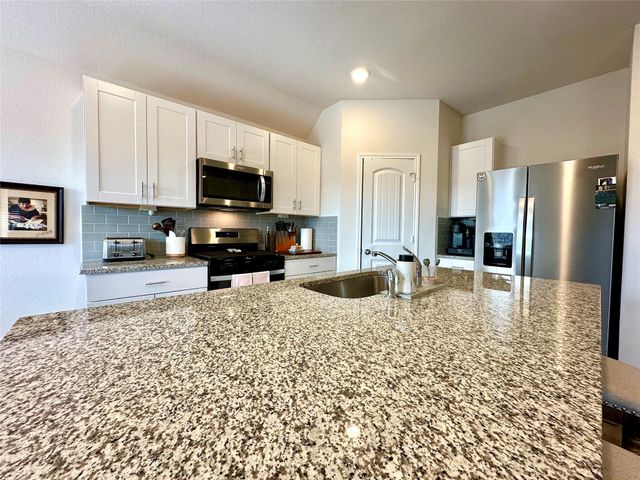 331 N Richland DR, Lockhart, TX 78644