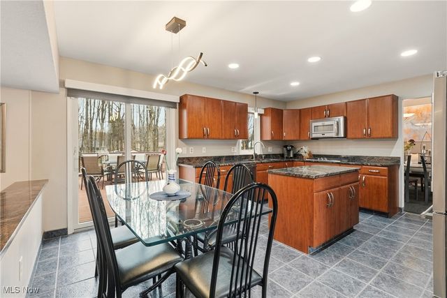 5088 Stansbury Drive, Solon, OH 44139