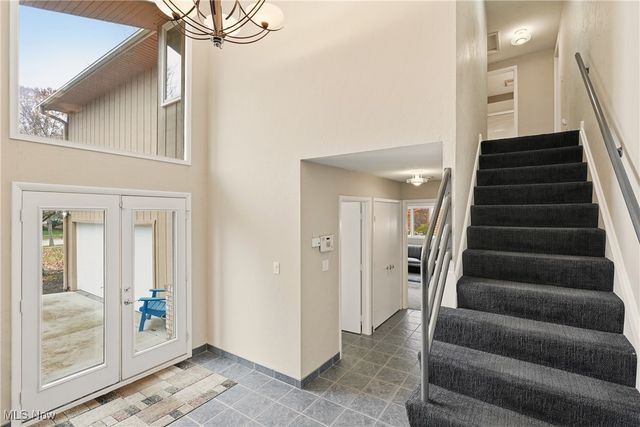 5088 Stansbury Drive, Solon, OH 44139