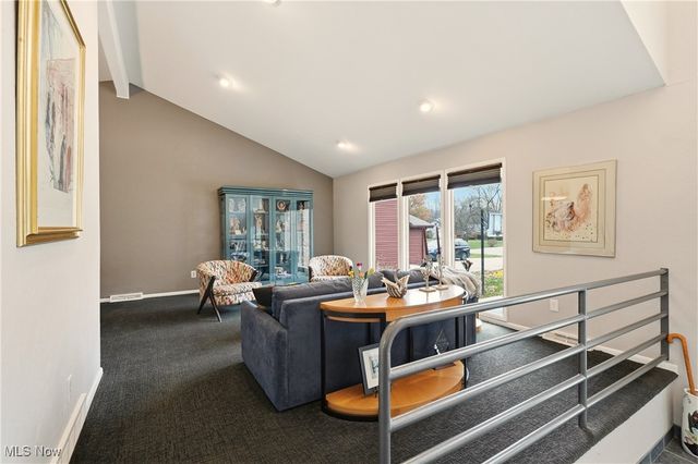 5088 Stansbury Drive, Solon, OH 44139