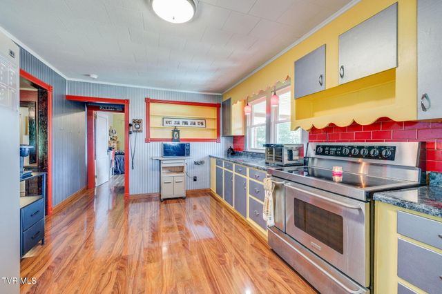 116 Frank Lowe Road, Jonesborough, TN 37659